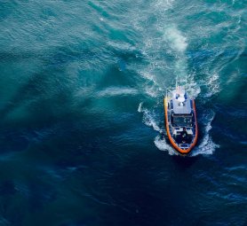 service - launch boat